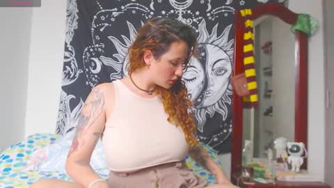 Lia Monroe online show from 12.22.25