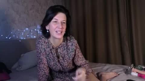 lia_reyn online show from 11.16.25