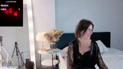Snapshot of lia_reyn chatting on 07.02.26 lia_reyn online show from 07.02.26