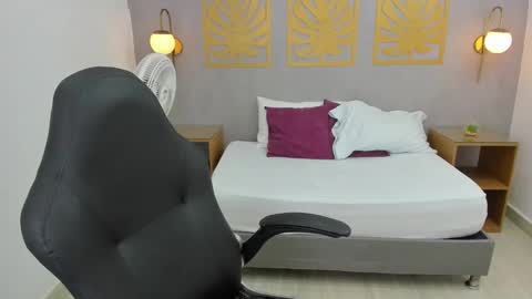 Lia  online show from 12.28.24