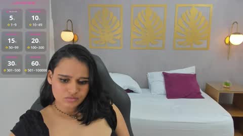 Lia  online show from 12.30.24