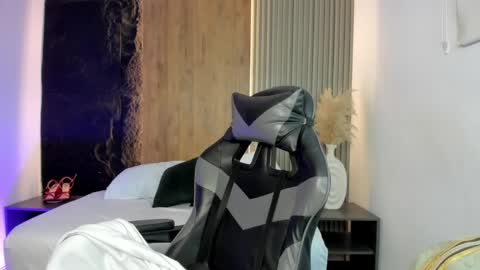 Snapshot of lia_sexx19 chatting on 06.05.26 Lia online show from 06.05.26