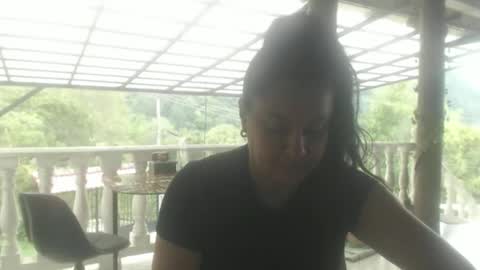 Snapshot of lia_taylor10 chatting on 11.20.25 Lia online show from 11.20.25