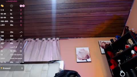 Snapshot of lia_taylorr1 chatting on 05.14.26 Lia Taylor online show from 05.14.26