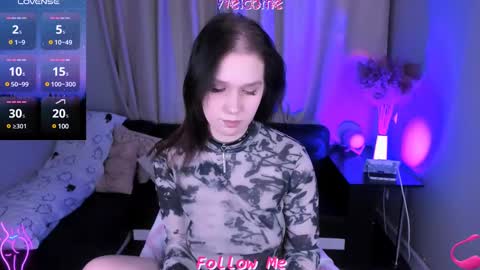 Lia online show from 02.14.25