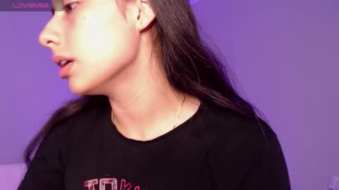 Snapshot of liaa_cute_ chatting on 11.16.25 lia online show from 11.16.25