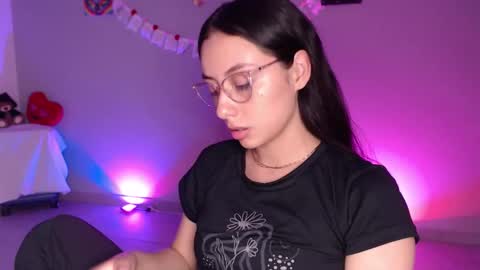   lia  online show from 04.07.26