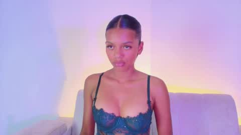 Snapshot of liaa_taylor1 chatting on 05.24.26 Lia online show from 05.24.26