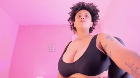 liaa moretzz online show from 10.11.25