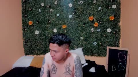 Snapshot of liaandjefferson chatting on 12.22.24 liaandjefferson online show from 12.22.24