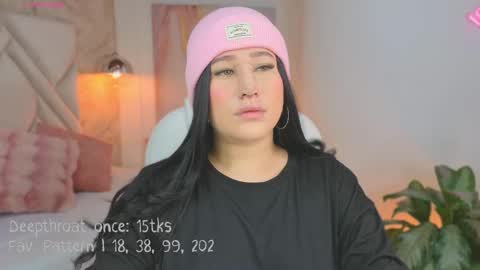 Snapshot of liacox chatting on 09.09.25 Lia Cox online show from 09.09.25