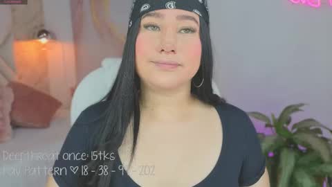 Snapshot of liacox chatting on 09.14.25 Lia Cox online show from 09.14.25