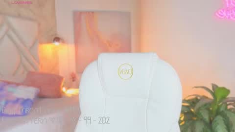 Snapshot of liacox chatting on 10.01.25 Lia Cox online show from 10.01.25