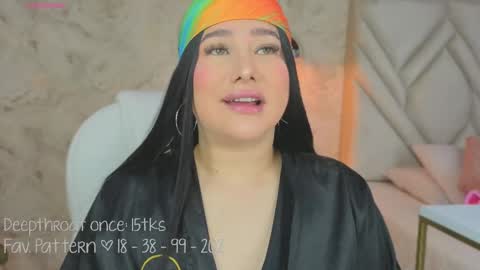 Snapshot of liacox chatting on 10.05.25 Lia Cox online show from 10.05.25