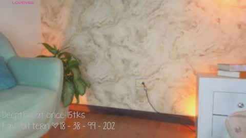 Snapshot of liacox chatting on 10.22.25 Lia Cox online show from 10.22.25