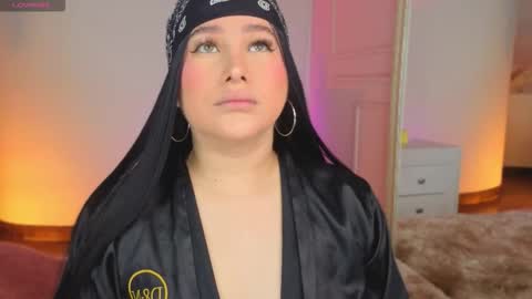 Snapshot of liacox chatting on 10.28.25 Lia Cox online show from 10.28.25