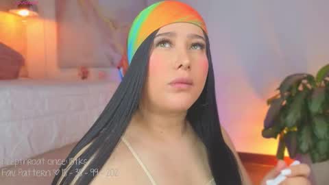 Snapshot of liacox chatting on 10.31.25 Lia Cox online show from 10.31.25