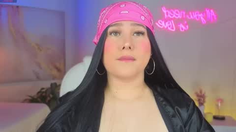 Snapshot of liacox chatting on 11.04.25 Lia Cox online show from 11.04.25