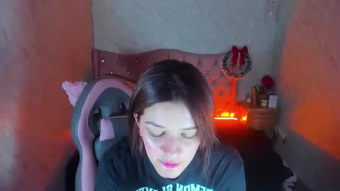 Snapshot of liaharrys chatting on 12.31.24 Lia online show from 12.31.24