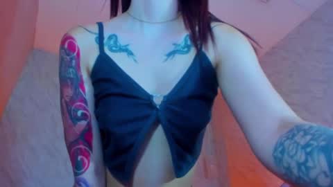 Snapshot of liaharrys chatting on 01.23.25 Lia online show from 01.23.25