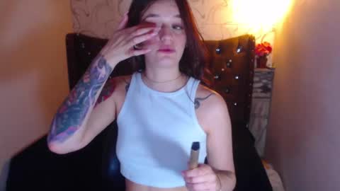 Snapshot of liaharrys chatting on 02.27.25 Lia online show from 02.27.25