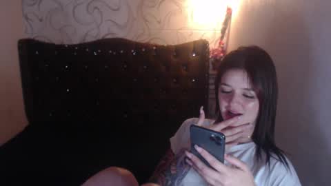 Snapshot of liaharrys chatting on 03.08.25 Lia online show from 03.08.25