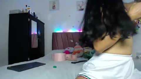 liahdiaz_ online show from 07.01.26