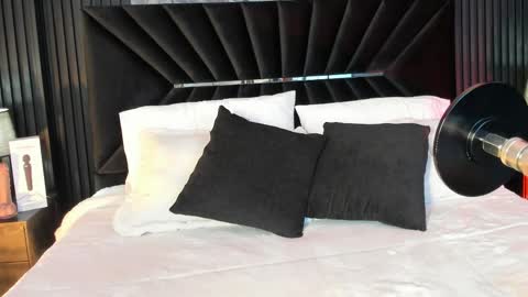 Liah Fontaine online show from 04.21.26