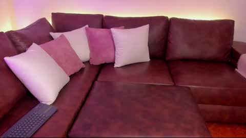 Liah online show from 10.16.25