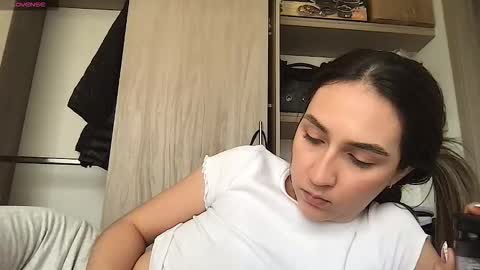 Snapshot of liahrommie chatting on 02.19.26 Amy online show from 02.19.26