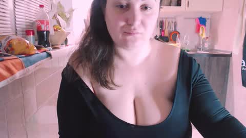miss Lia  colection for travel online show from 01.01.25