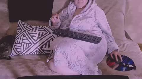 miss Lia  colection for travel online show from 01.14.26