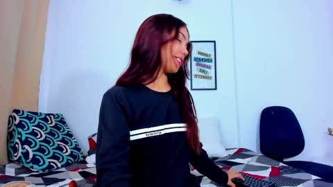 Lia Kitty online show from 10.14.25