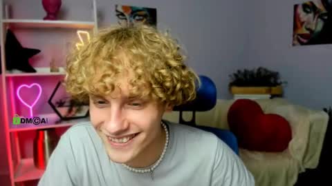 Snapshot of liam_bb chatting on 03.08.25 Liam online show from 03.08.25