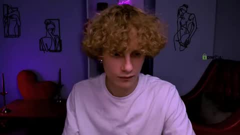 Snapshot of liam_bb chatting on 03.11.25 Liam online show from 03.11.25