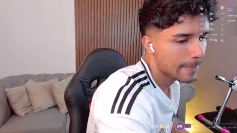 Snapshot of liam_colliins chatting on 03.05.25 Liam Collins online show from 03.05.25