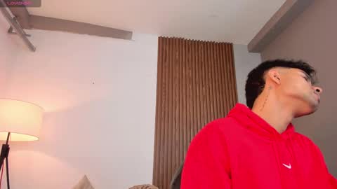 Snapshot of liam_colliins chatting on 03.08.25 Liam Collins online show from 03.08.25