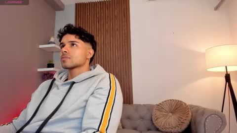 Snapshot of liam_colliins chatting on 03.09.25 Liam Collins online show from 03.09.25