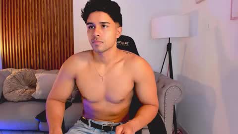 Snapshot of liam_colliins chatting on 11.04.25 Liam Collins online show from 11.04.25