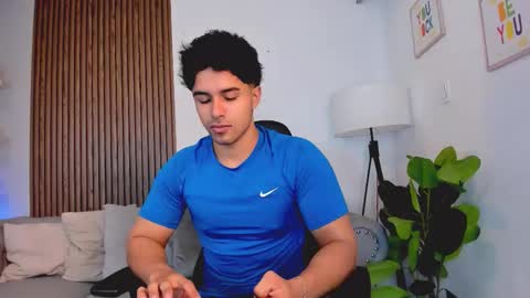 Liam Collins online show from 11.11.25