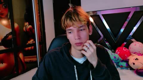 Snapshot of liam_green1 chatting on 02.17.26 liam_green1 online show from 02.17.26