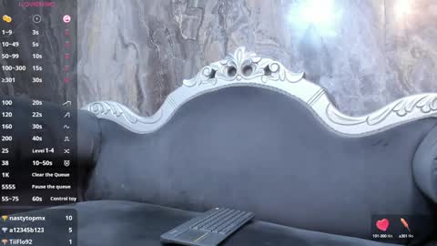 Snapshot of liam_kleiin chatting on 12.17.24 LIAM KLEIN online show from 12.17.24