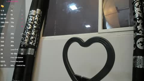 Snapshot of liam_kleiin chatting on 12.20.24 LIAM KLEIN online show from 12.20.24