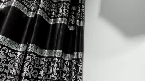 Snapshot of liam_kleiin chatting on 12.27.24 LIAM KLEIN online show from 12.27.24