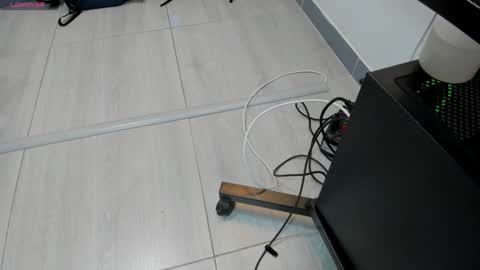 Snapshot of liam_kleiin chatting on 01.13.25 LIAM KLEIN online show from 01.13.25