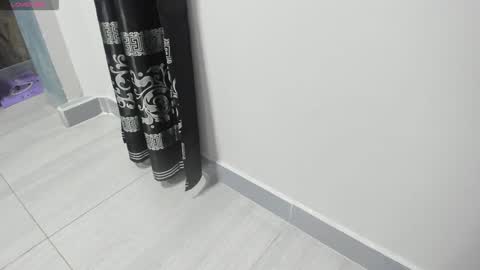 Snapshot of liam_kleiin chatting on 01.28.25 LIAM KLEIN online show from 01.28.25