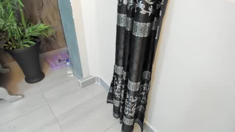 Snapshot of liam_kleiin chatting on 02.08.25 LIAM KLEIN online show from 02.08.25