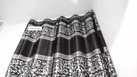 Snapshot of liam_kleiin chatting on 02.11.25 LIAM KLEIN online show from 02.11.25