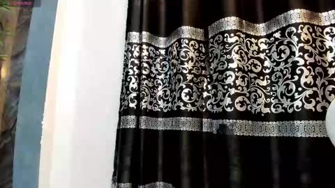 Snapshot of liam_kleiin chatting on 02.14.25 LIAM KLEIN online show from 02.14.25