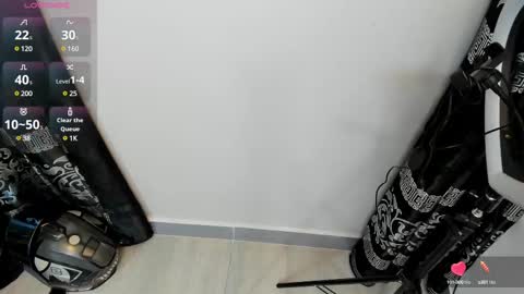 Snapshot of liam_kleiin chatting on 02.19.25 LIAM KLEIN online show from 02.19.25